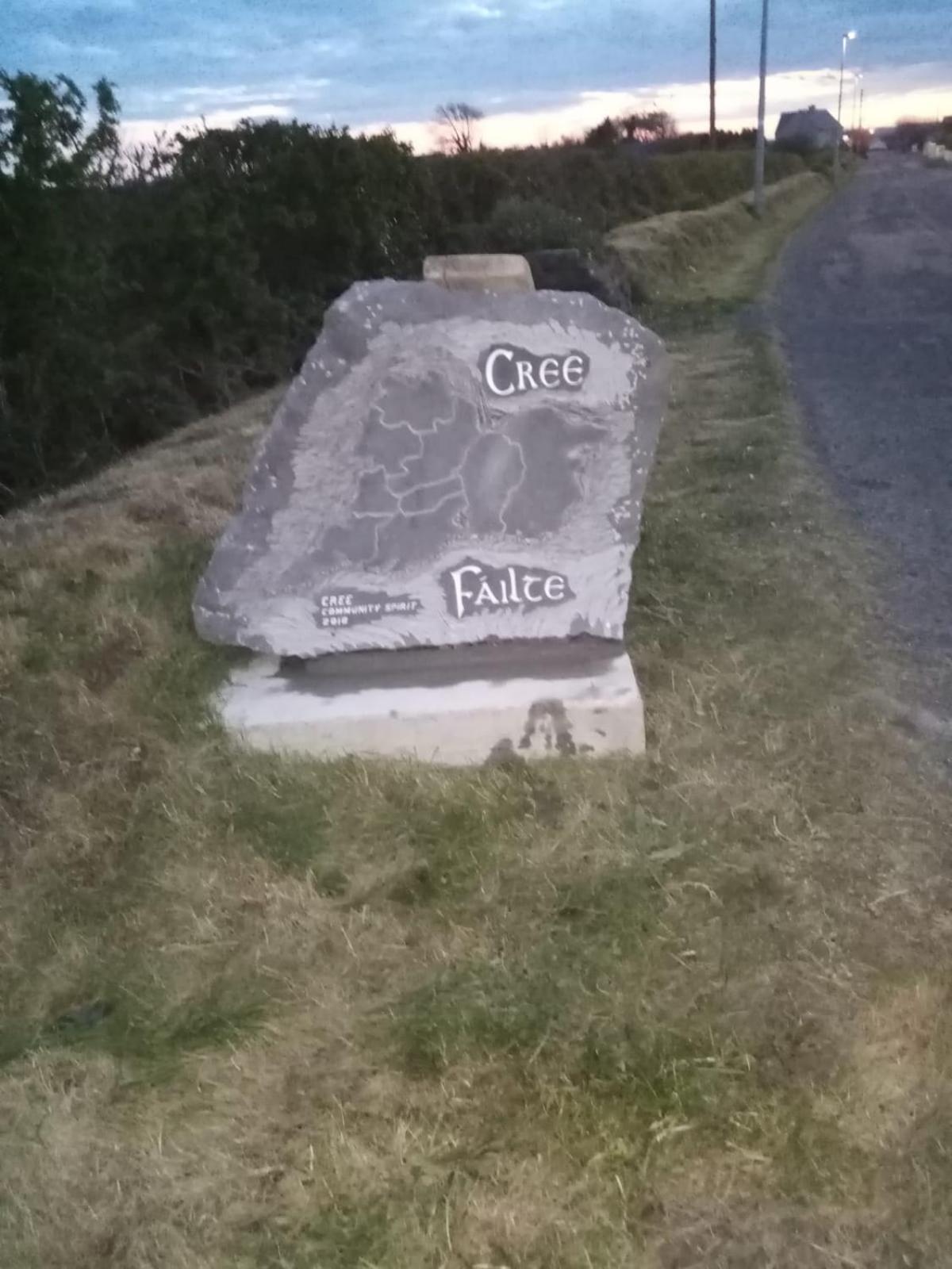 Cree River Cottage Creegh エクステリア 写真